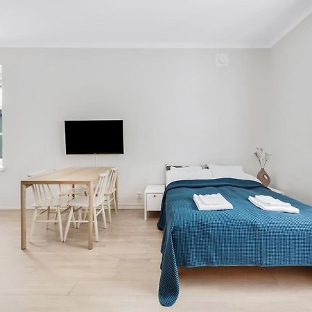 Wehost Modern Scandinavian Studio In Trendy Kallio Helsinki Eksteriør billede