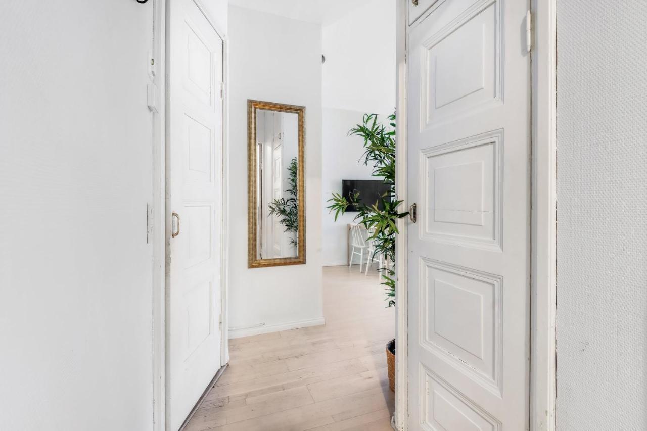 Wehost Modern Scandinavian Studio In Trendy Kallio Helsinki Eksteriør billede